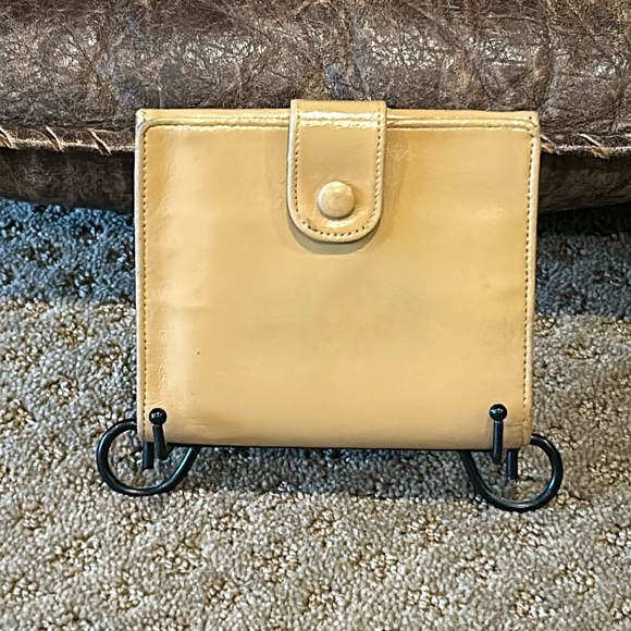 Chanel Authentic Classic Vintage Interlocking CC Logo Snap Bifold Wallet - Picture 2 of 15